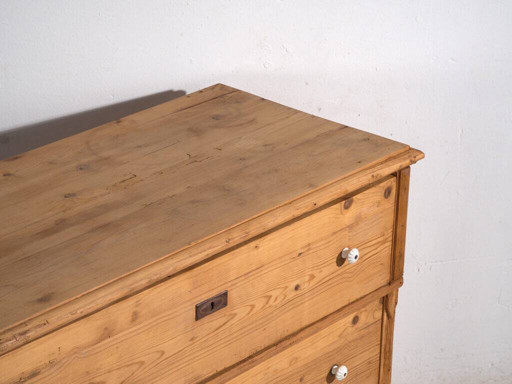 Antique pine commode – Central Europe (c.1880–1910)