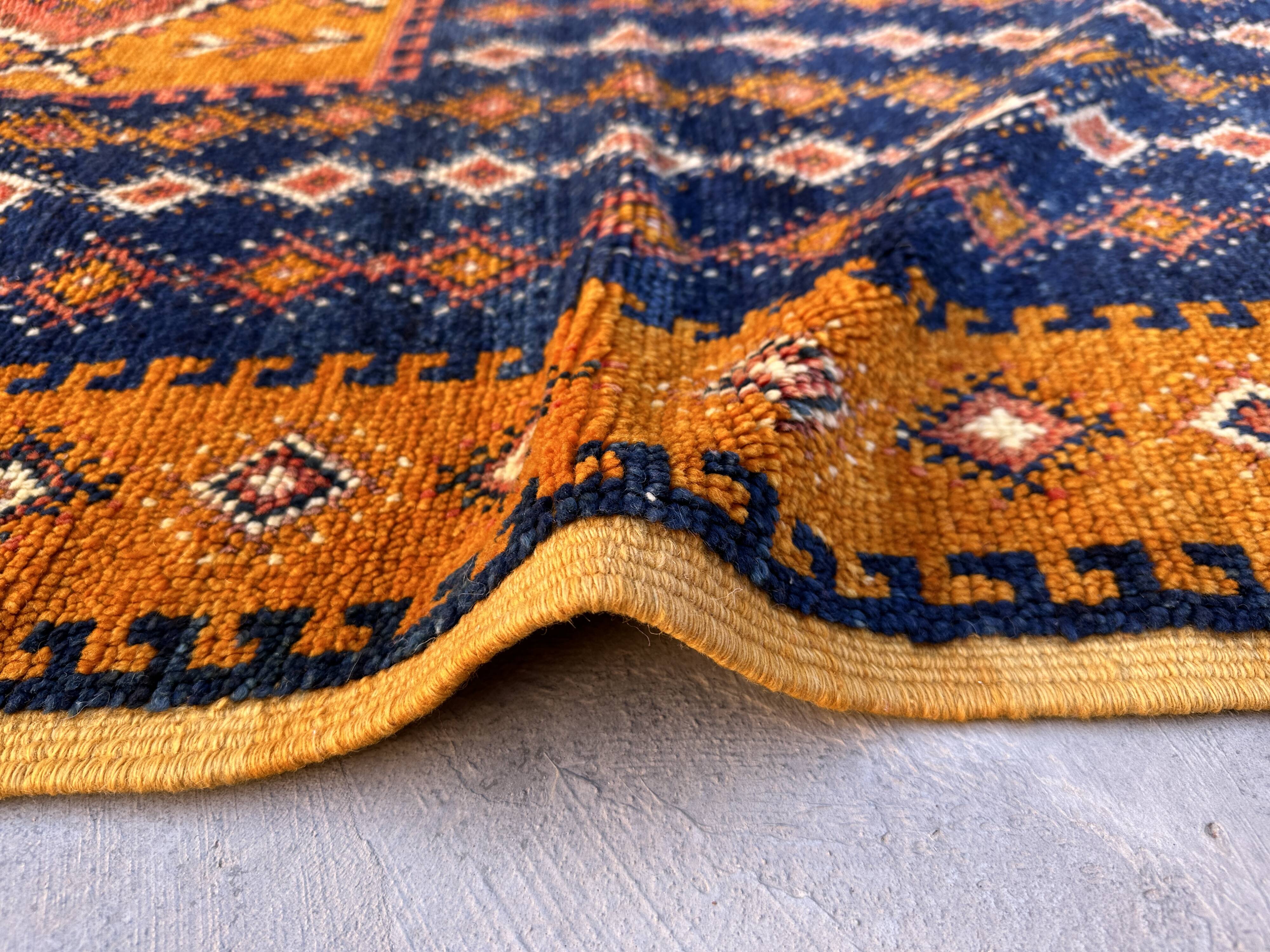Colorful Taznakht Moroccan rug - 259 x 144 cm