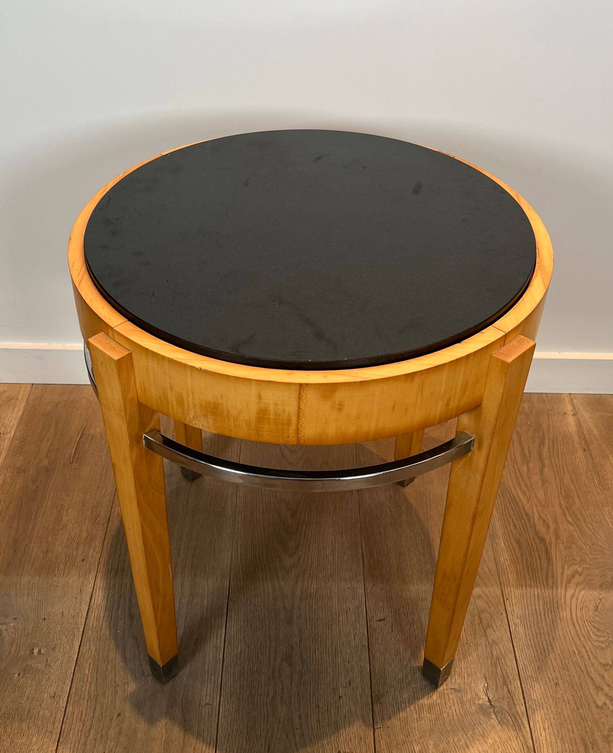 Pedestal table in sycamore veneer, chrome and marble top