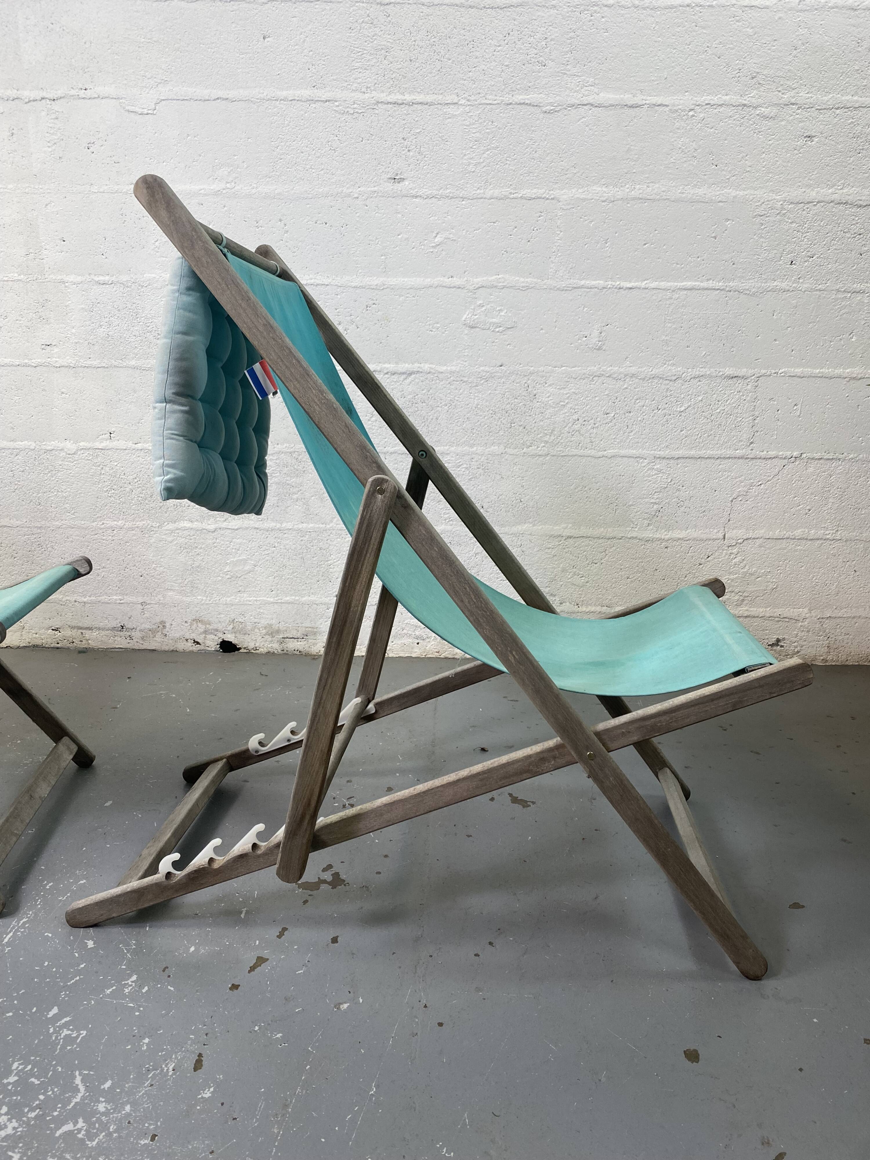 Set of 2 blue sun loungers