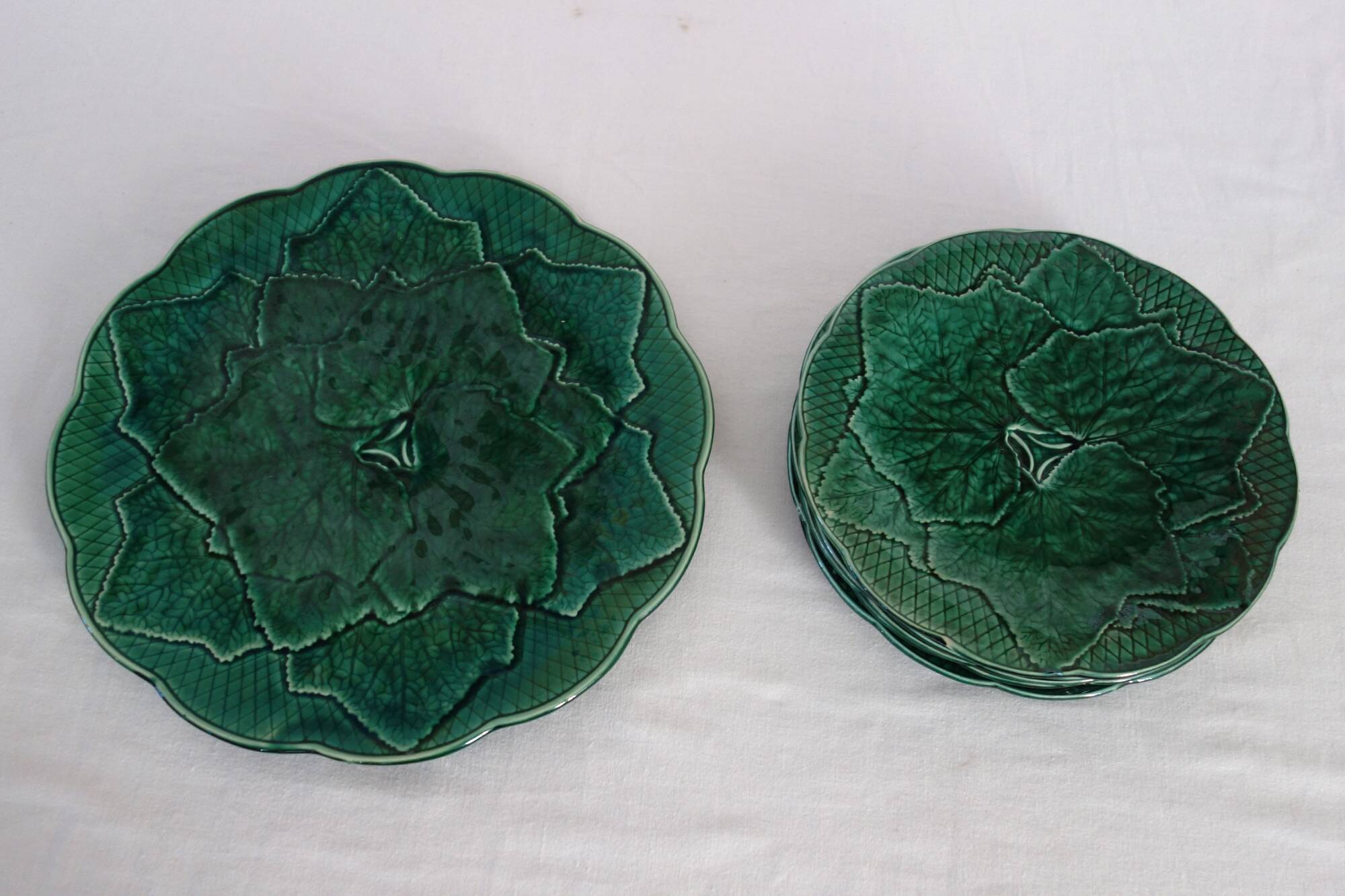 Vintage Gien vine leaf barbotine dessert set
