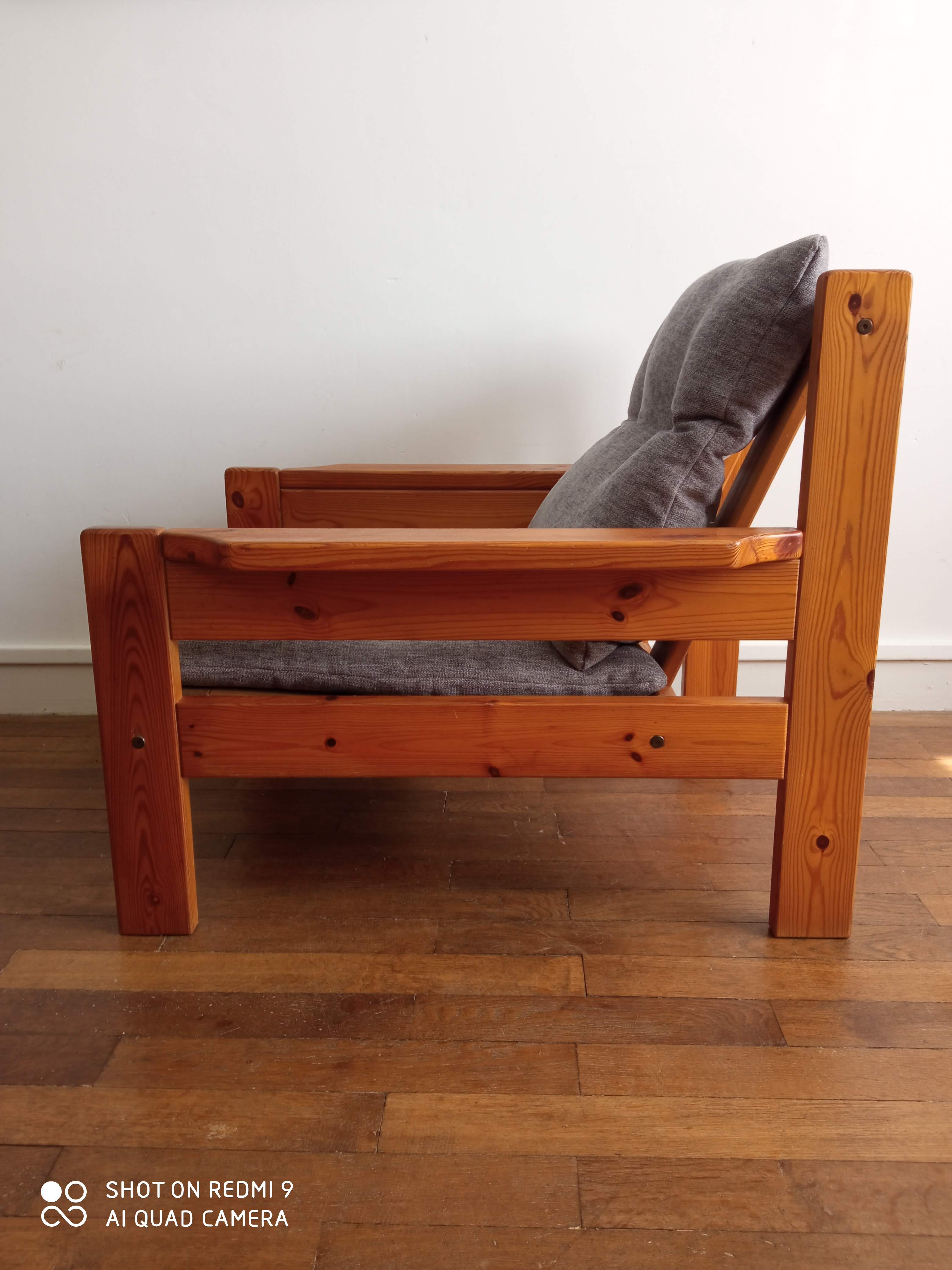 Pair of pine chairs 1980