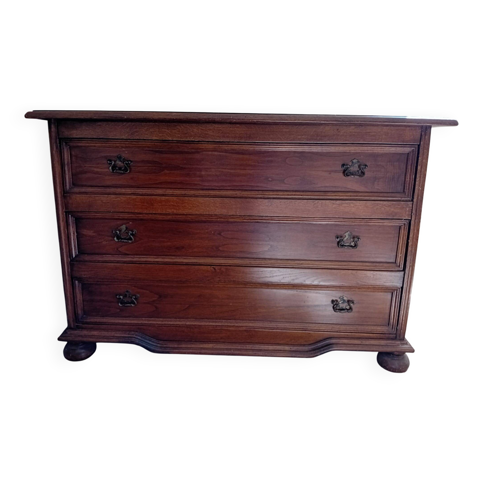 Provençal-style chest of drawers