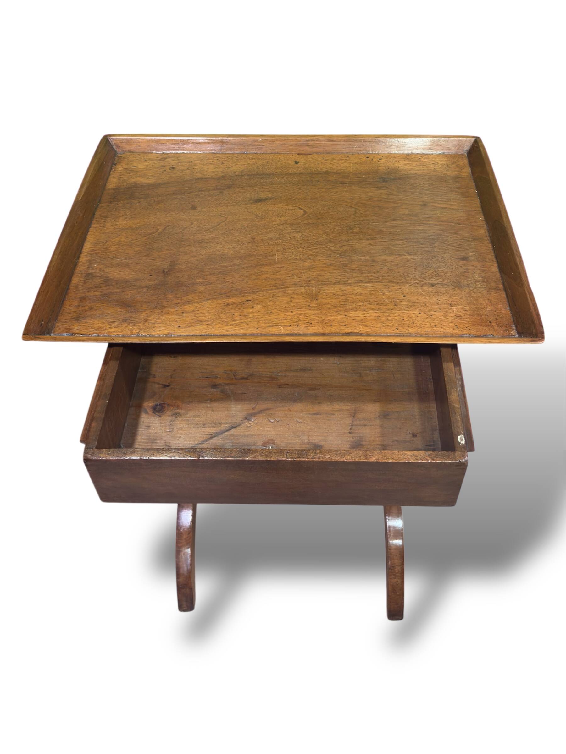 Table d'appoint en bois "Belle époque" (vers 1900-1910)