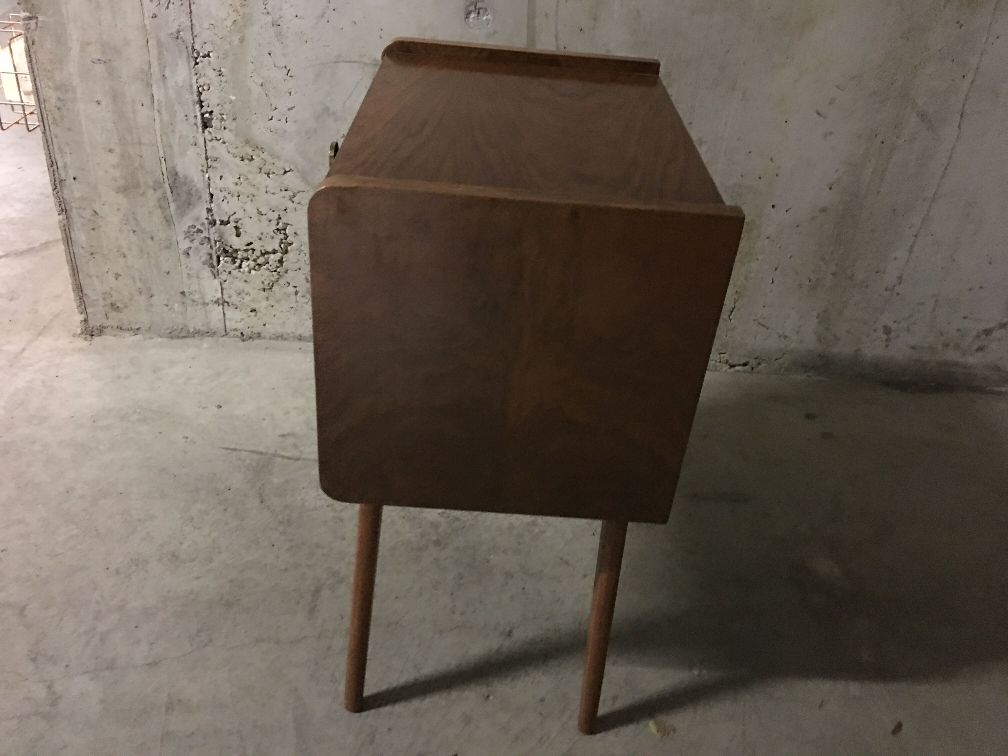 Chevet meuble d’appoint années 50