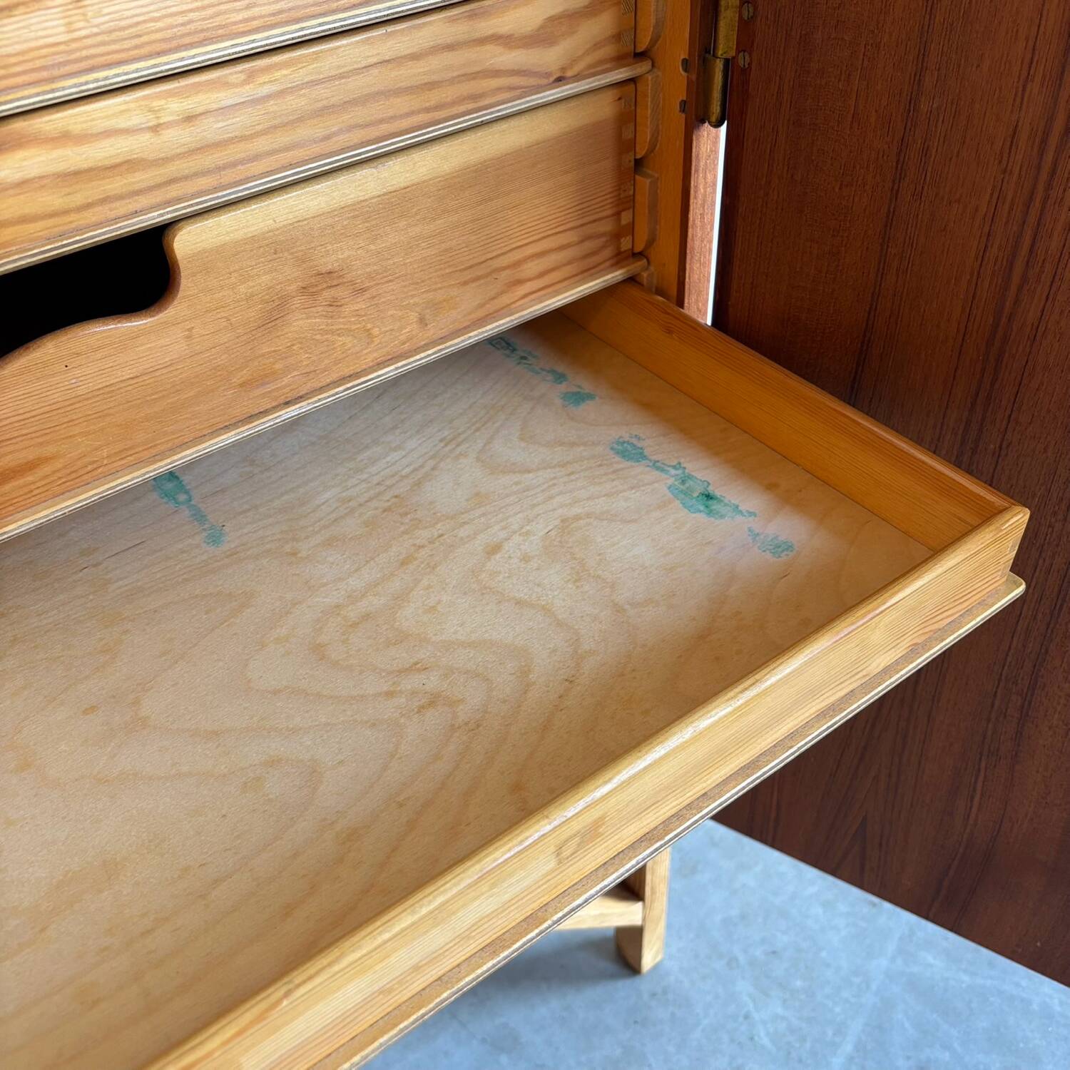 Vintage Børge Mogensen cabinet oak model 132