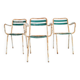 Suite de 3 chaises anciennes blanches et vertes en bois et métal