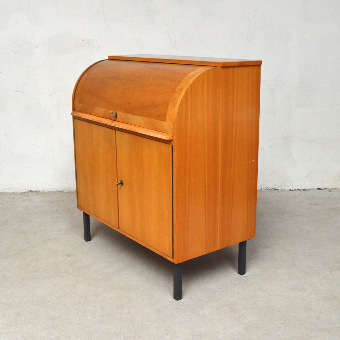 Secretary rounded in blond wood 1960