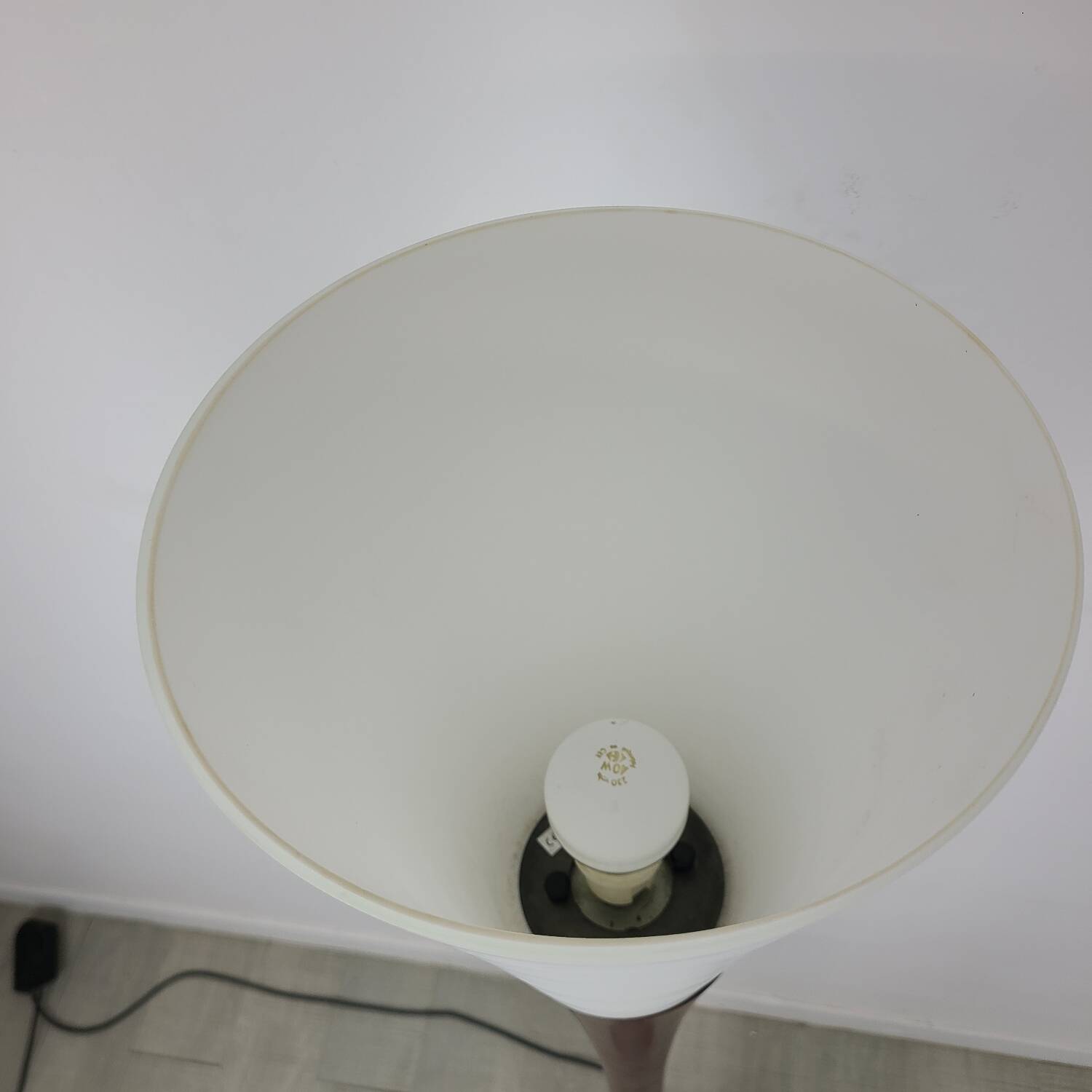 J1 Diabolo floor lamp design Joseph André Motte vintage Diderot edition