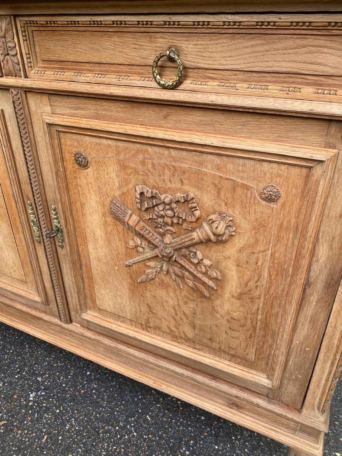 Louis XVI buffet renovated in solid oak from the 19th century, 140cm.