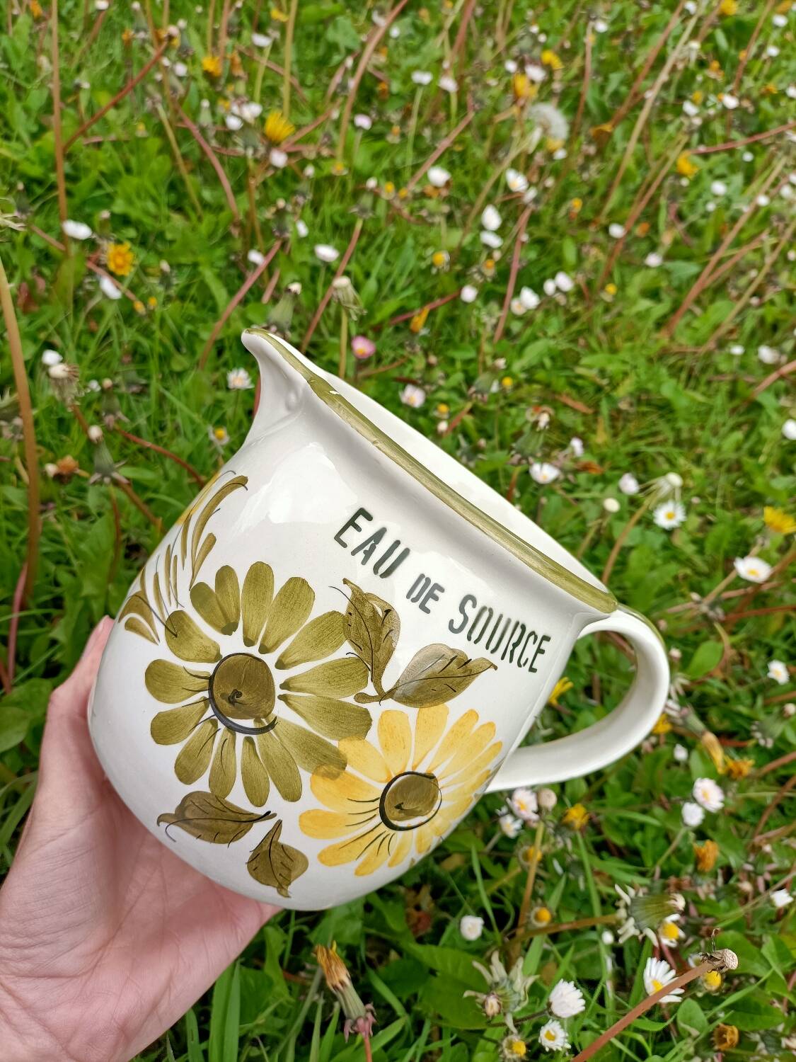 Vintage ceramic flower pitcher - Spring Water -