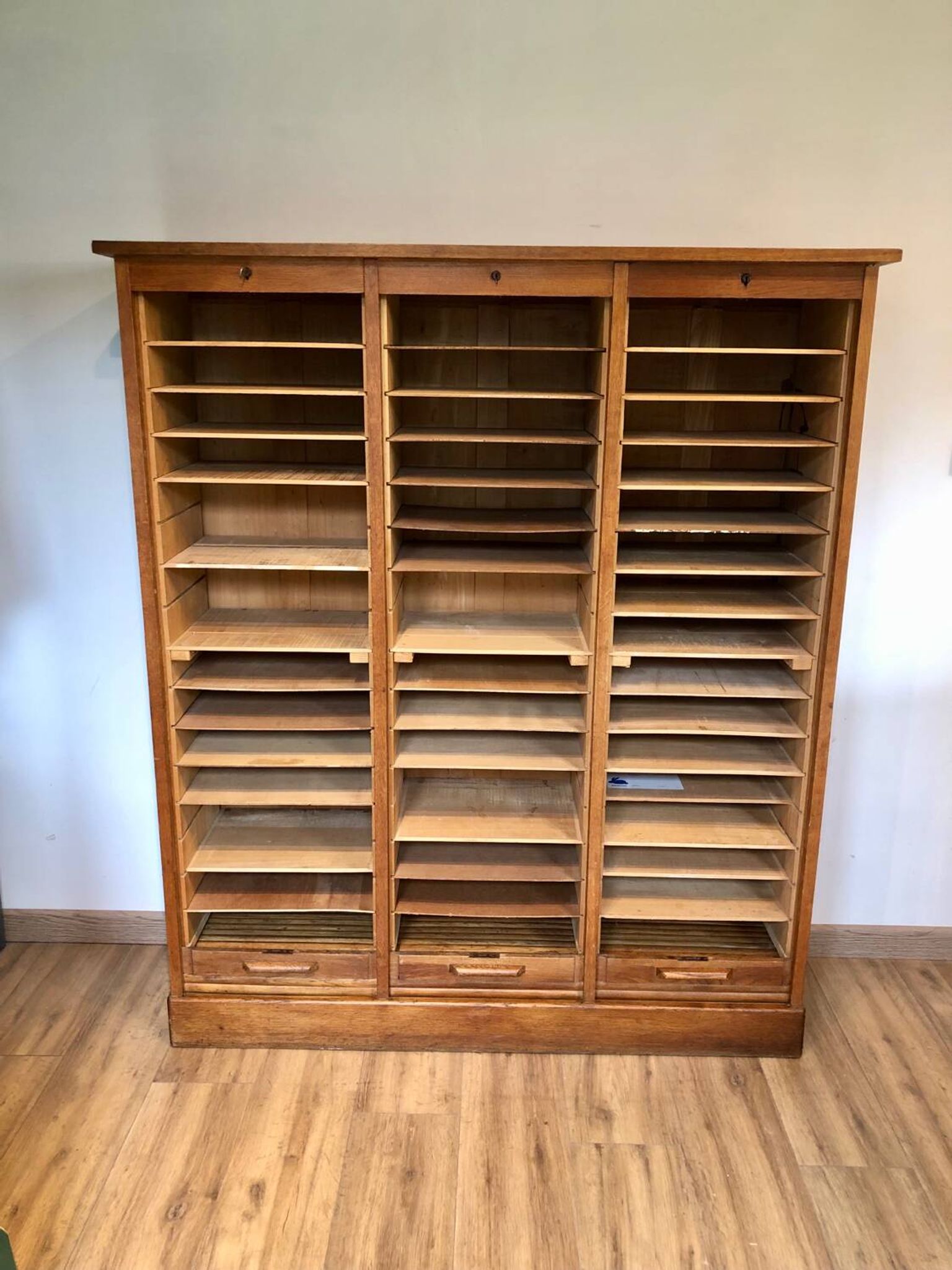 Triple curtain binder