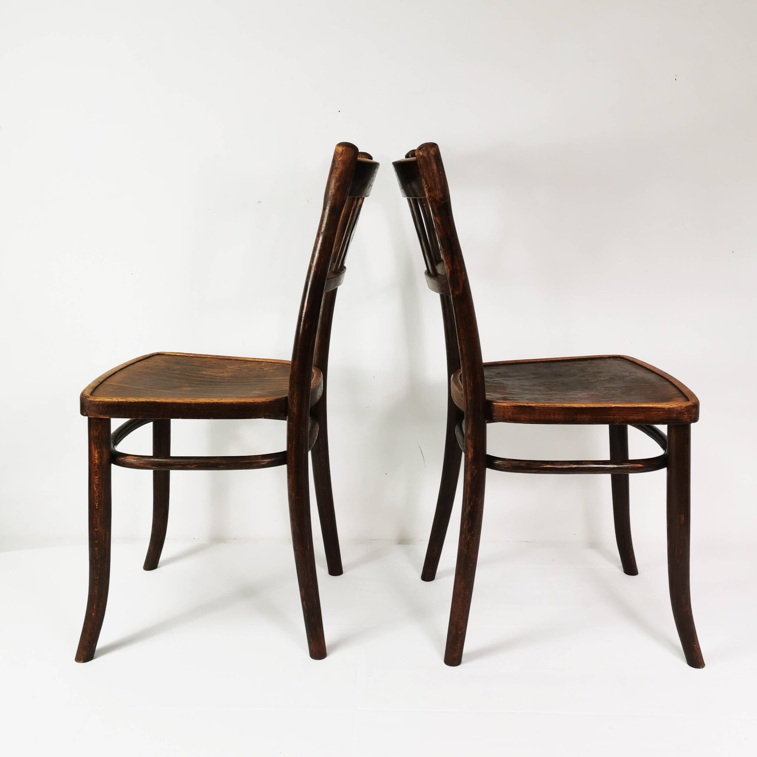 Pair of wooden Art Deco chairs, Thonet, Germany, 1930s.