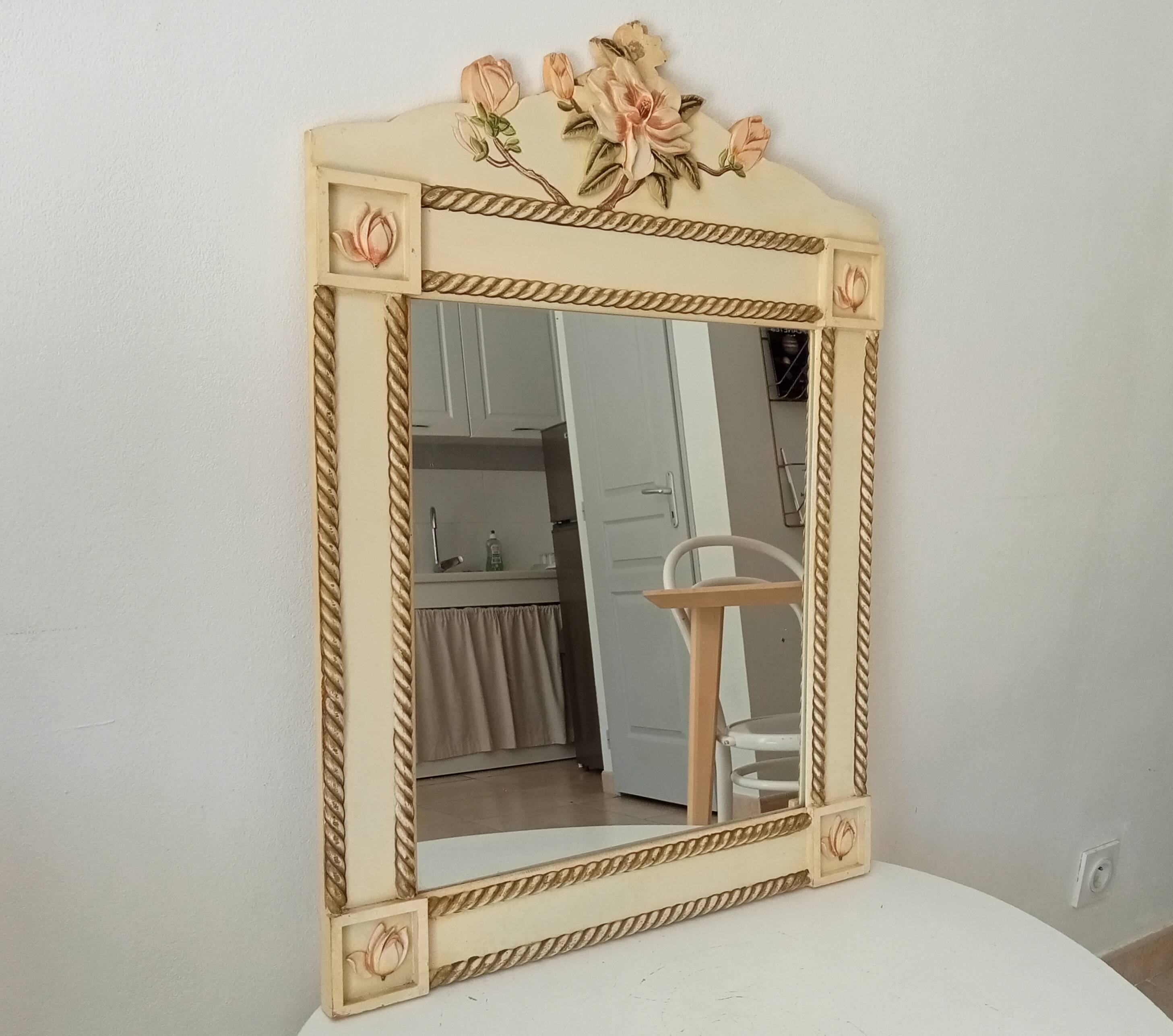 Vintage bohemian mirror from the 80s in carved wood.