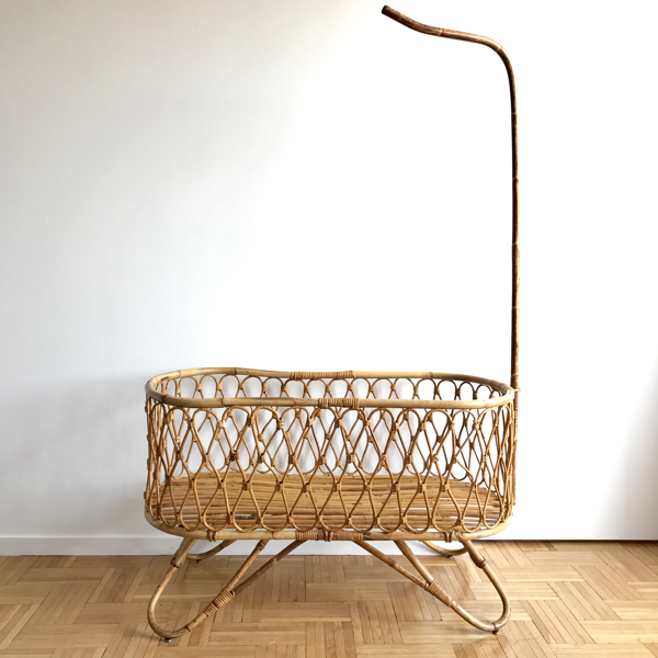 Lit Bebe Berceau En Rotin Vintage Avec Fleche De Lit Et Matelas Sur Mesure Selency Lit Bebe Berceau En Rotin Vintage Avec Fleche De Lit Et Matelas Sur Mesure Selency