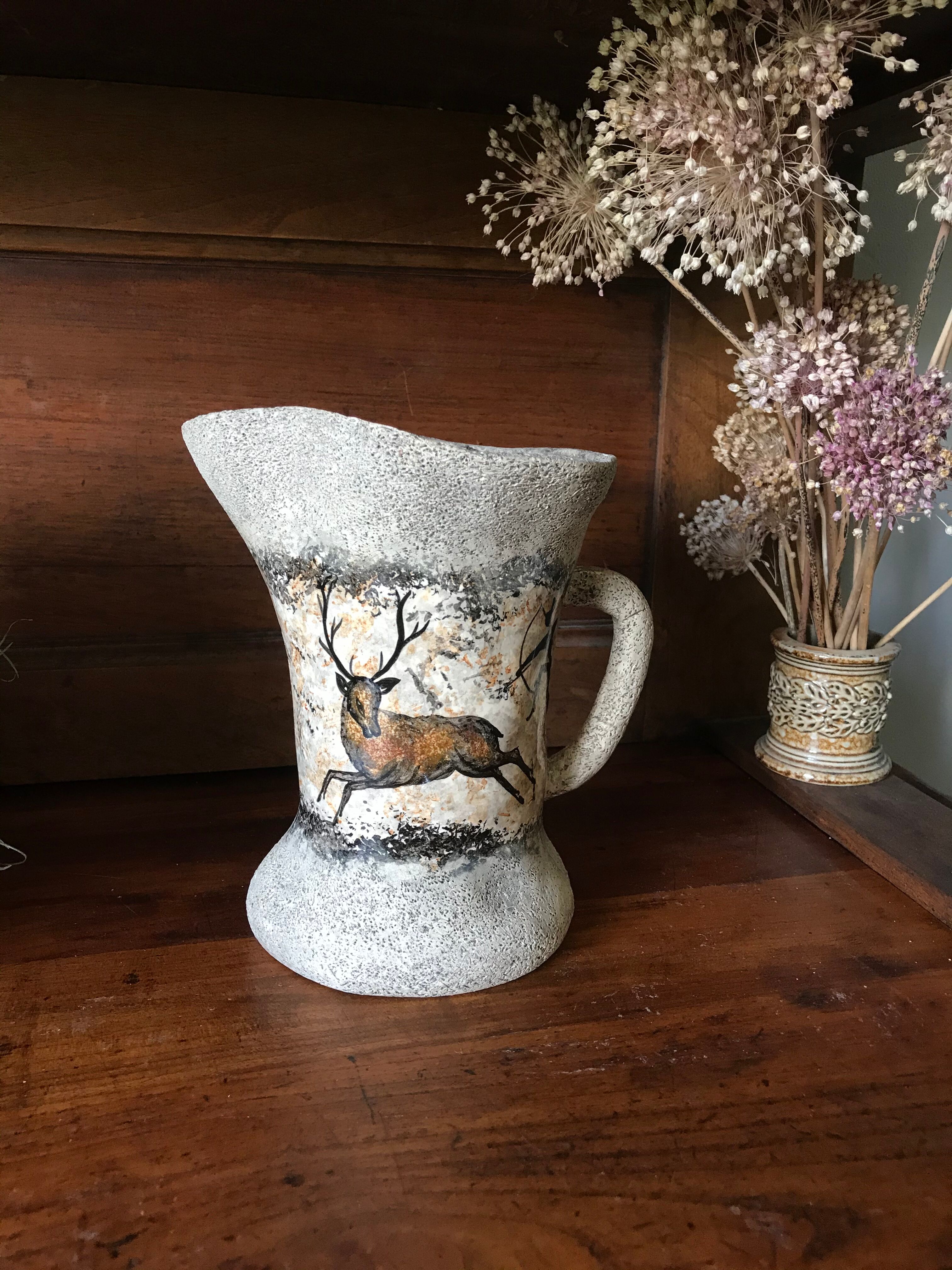 Pitcher Vallauris Rock Art