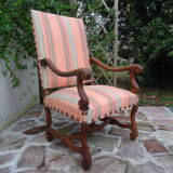 Louis XIII acanthe-leaf chair