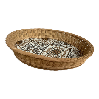 Old basket oval wicker rattan tray