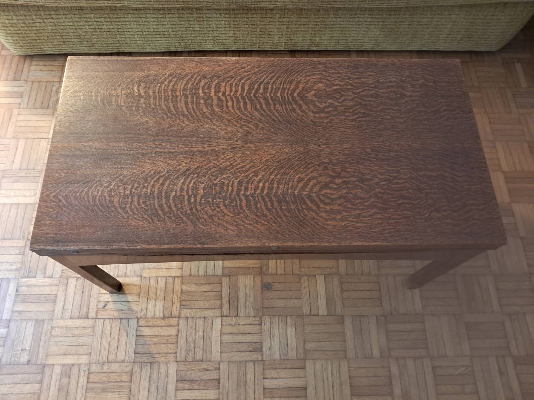 Vintage lift-top coffee table in solid oak – 1950s/60s
