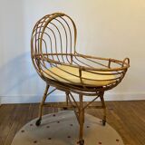 Cradle in rattan
