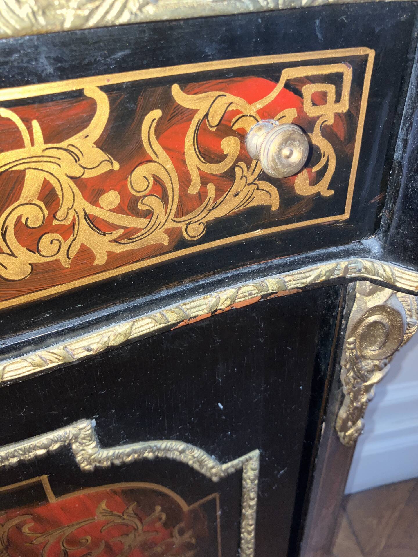 Furniture in the N III style