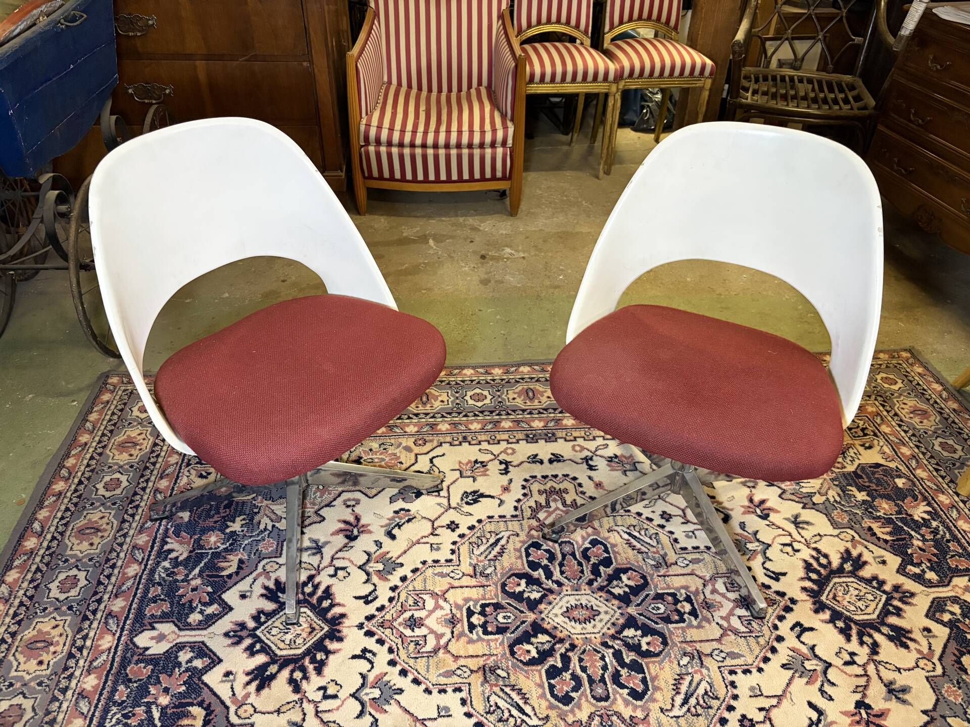 2 chairs