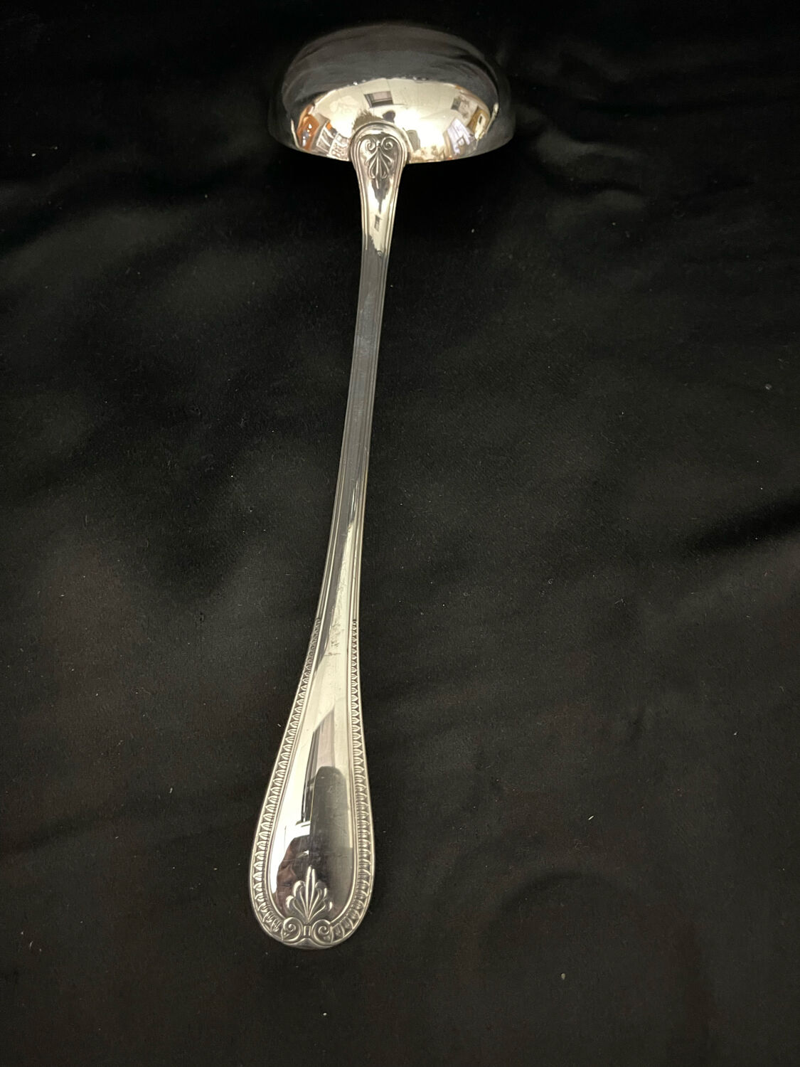 Christofle malmaison housekeeper with silversmith 65 pieces condition close to new