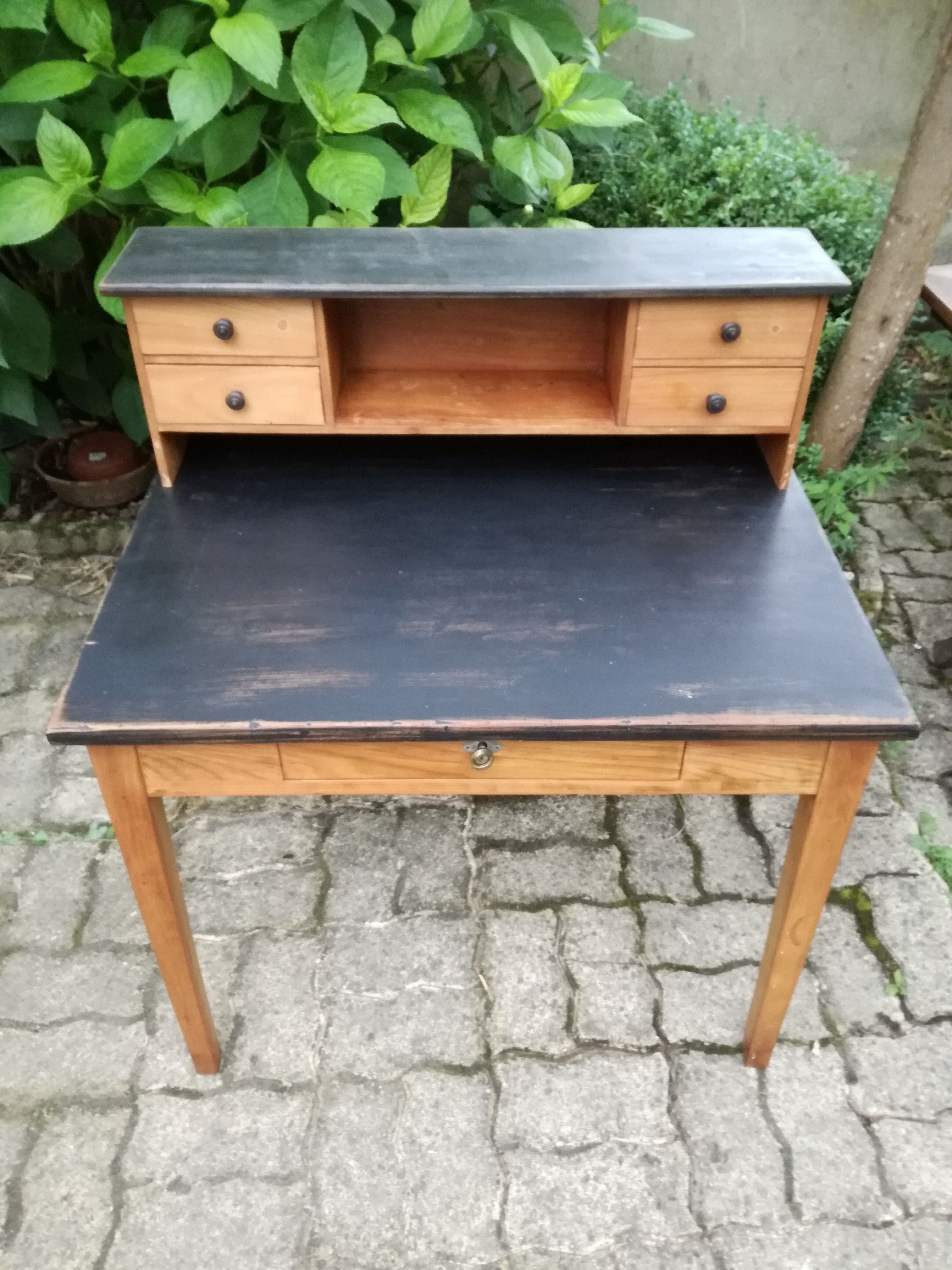 Stepped desk in fruit wood