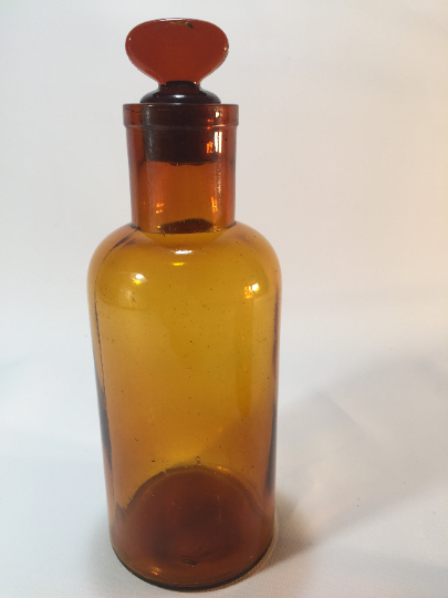 Lot of three pharmacy flasks
