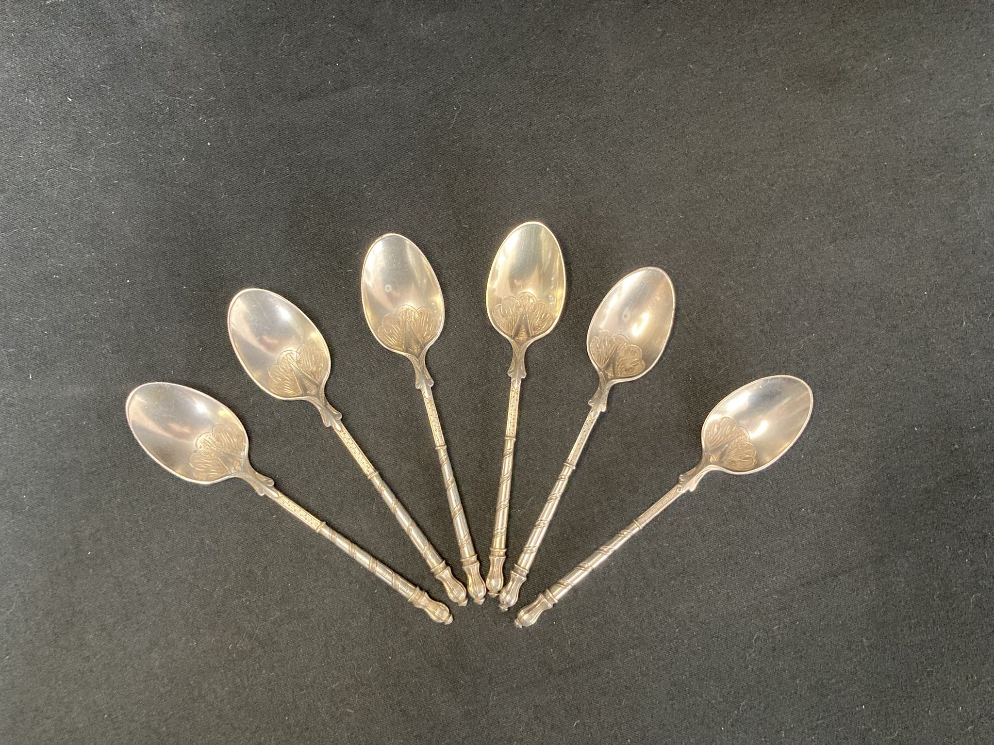Tableware, suite of 6 small silver spoons early twentieth century