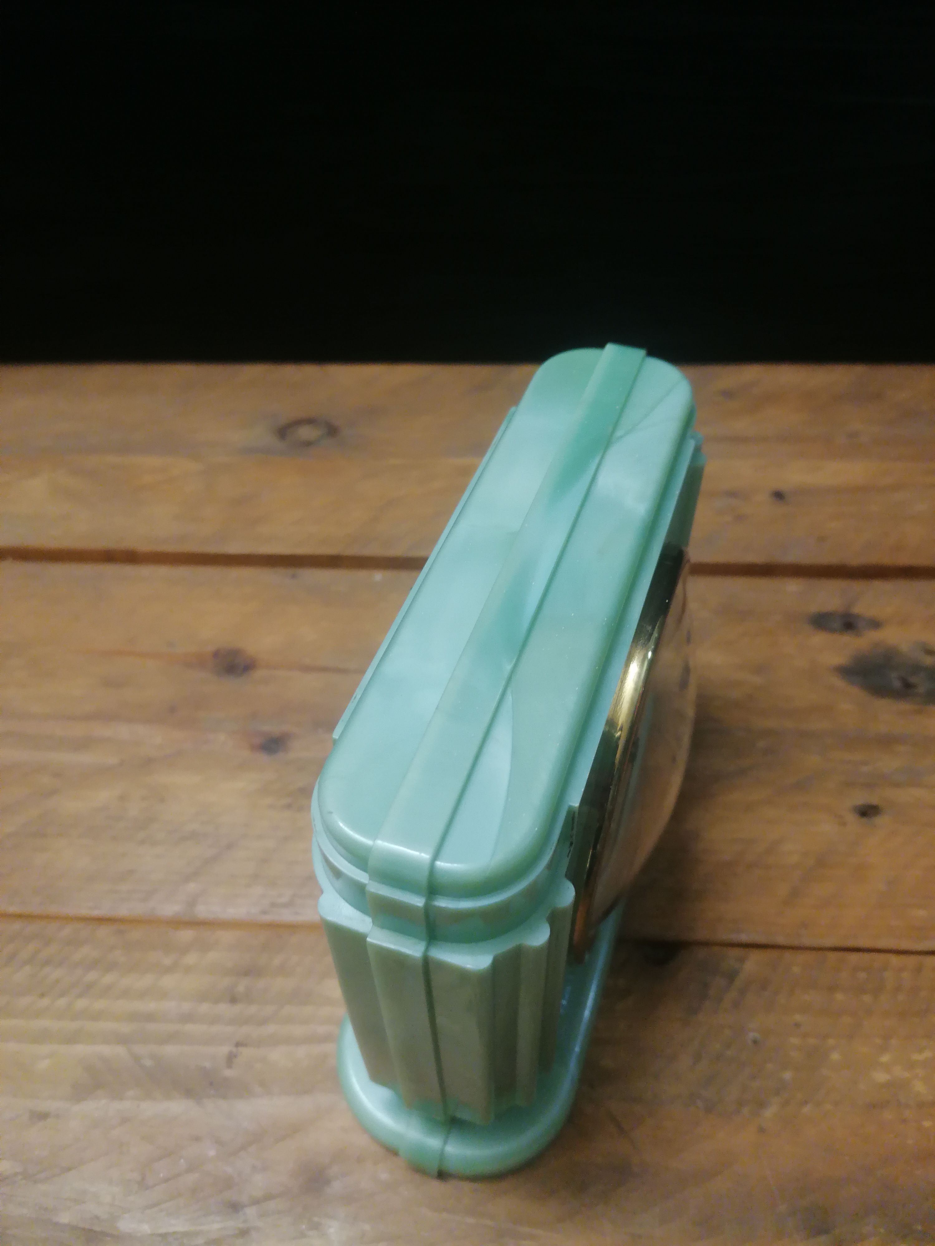 JAZ Pendulette / Mechanical Awakening - Art Deco Style - Mint Color - 1950s