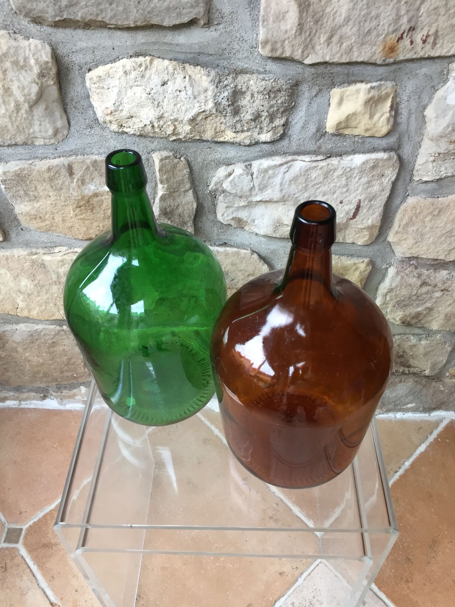 Lot of two demijohns