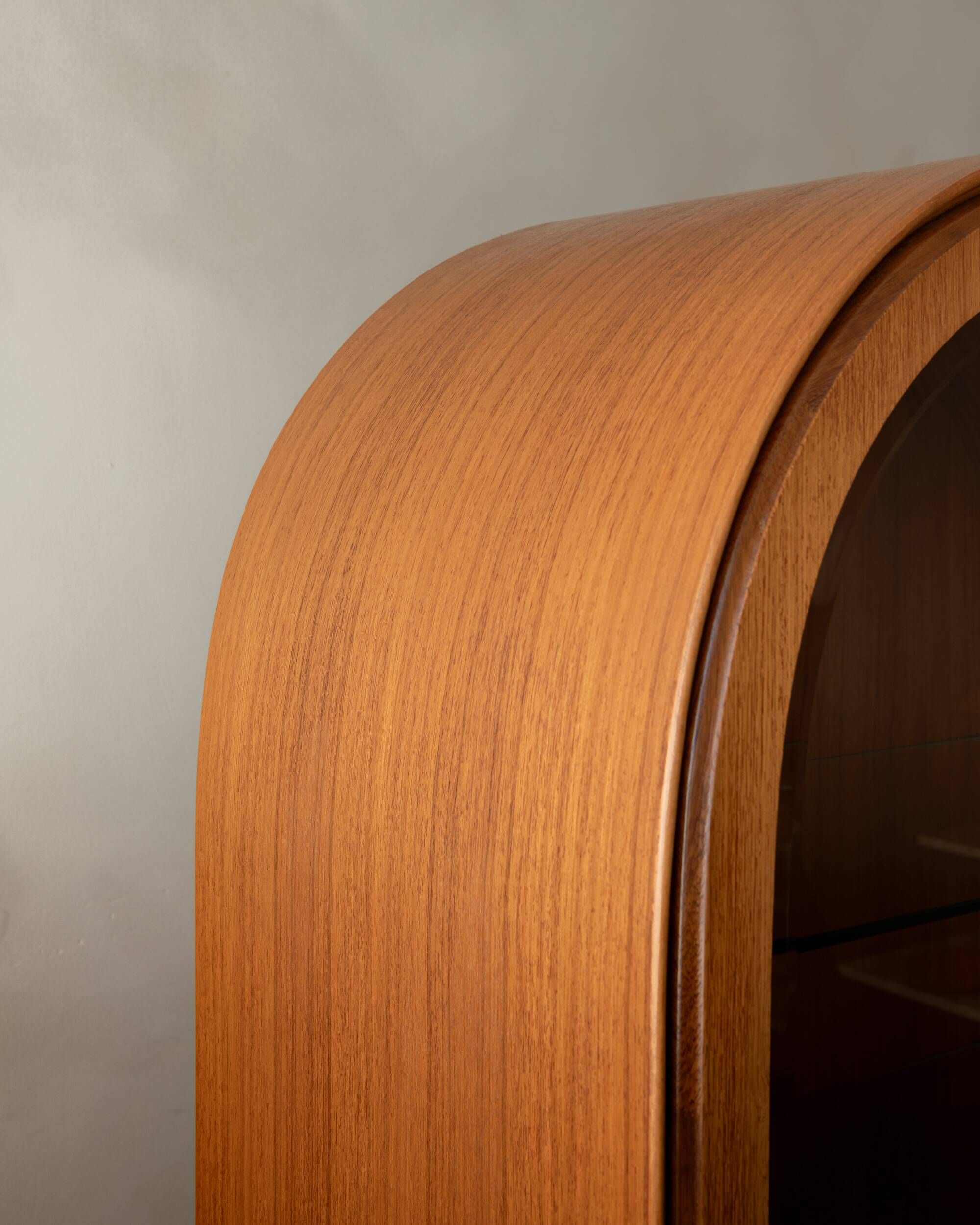 Mid Century Arched Display Cabinet by Brinkmann, 1980s