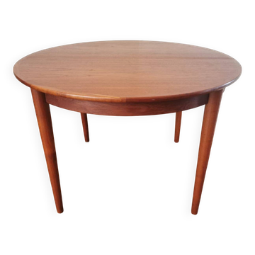 Table ronde en teck Johannes Andersen