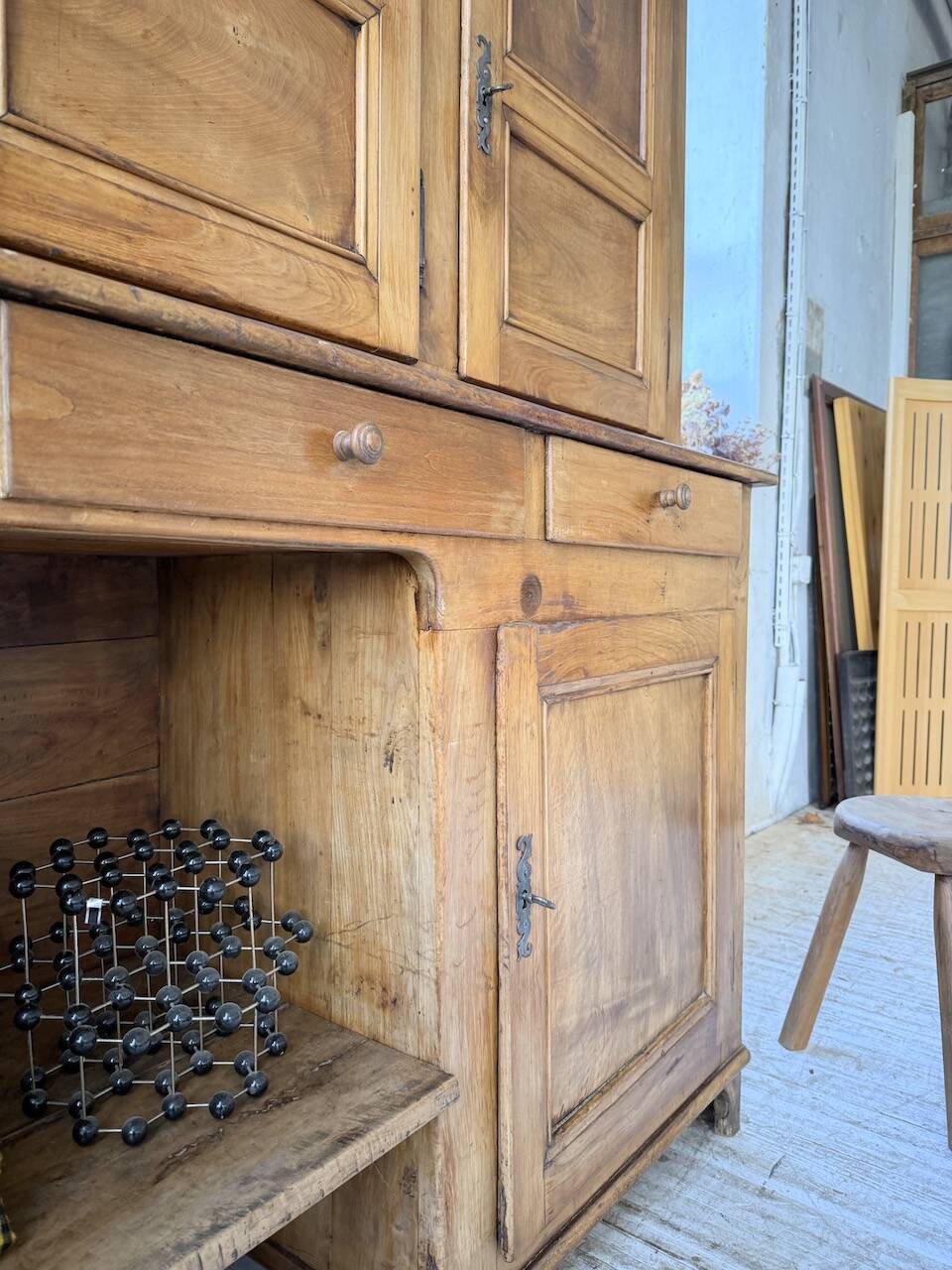 Mountain walnut furniture XXL 1900
