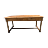 Farm table