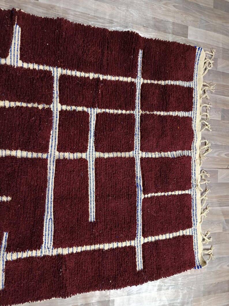 Handmade Moroccan wool Berber rug size 140 x 260 cm