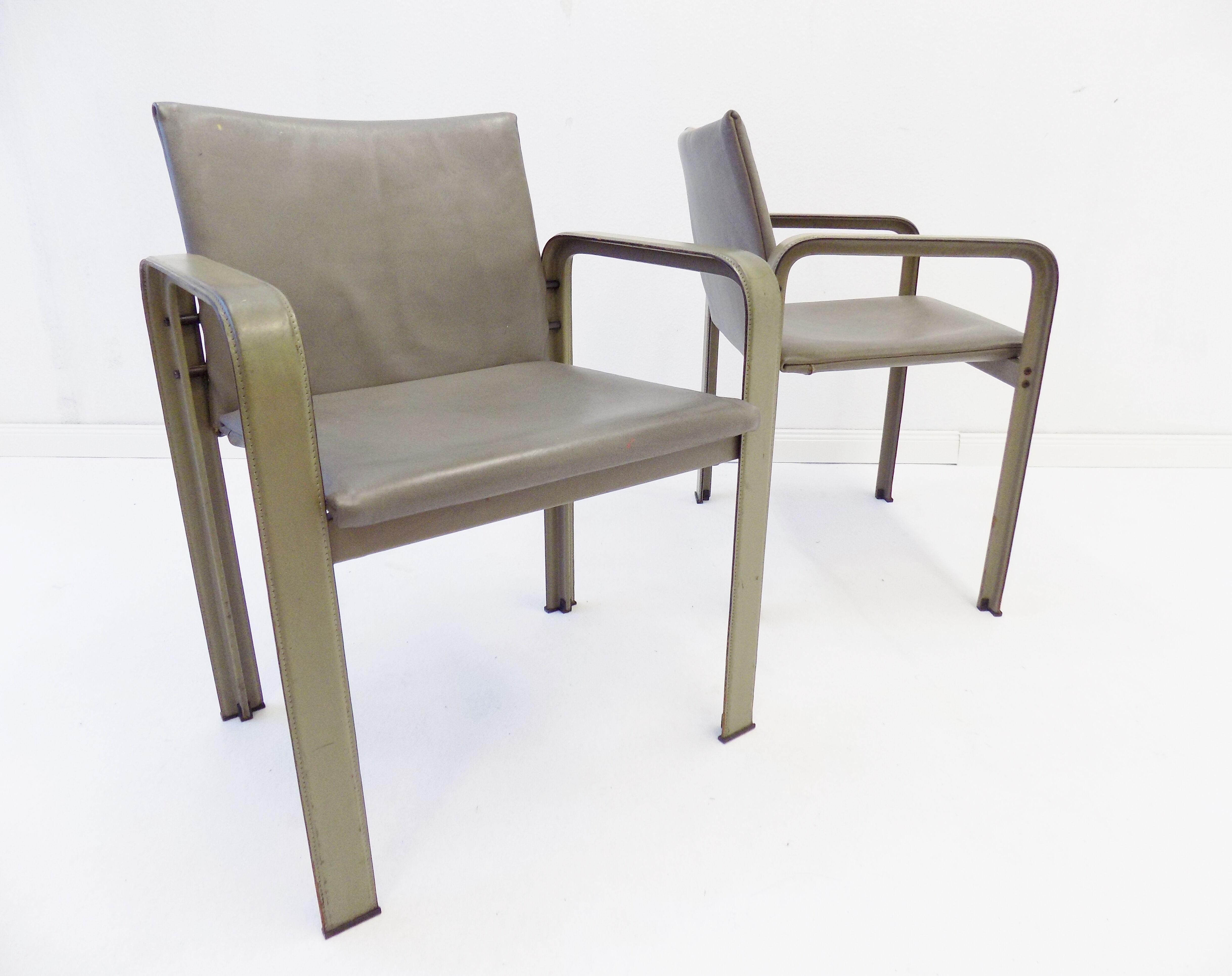 Lot de 2 fauteuils en cuir Matteo Grassi Golfo Dei Poeti