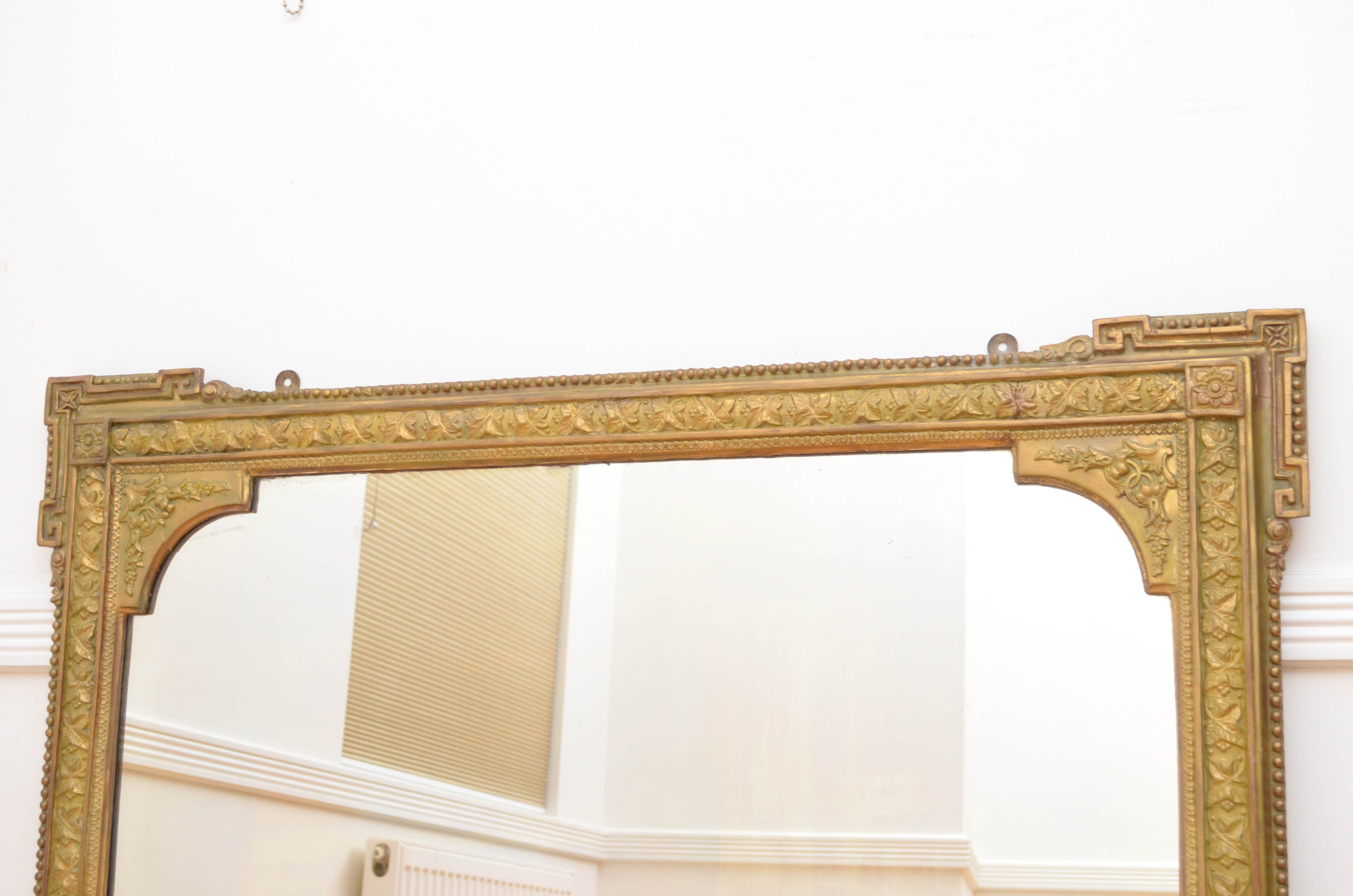 Victorian giltwood wall mirror - 112x121cm