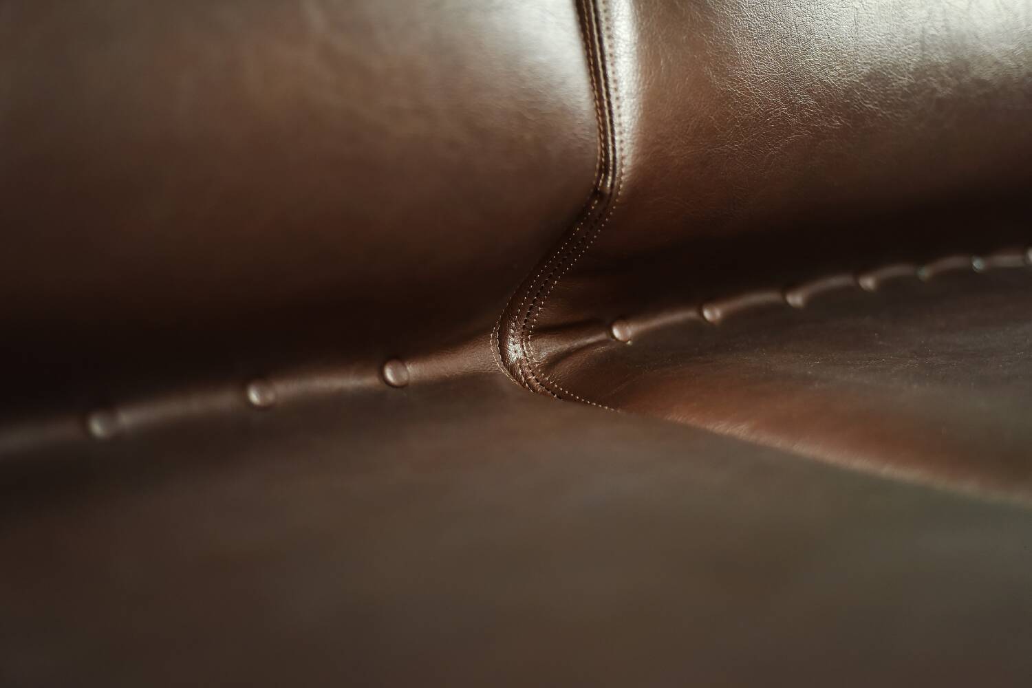 Two-seater canapé in steel and brown faux leather, Germany 1970.