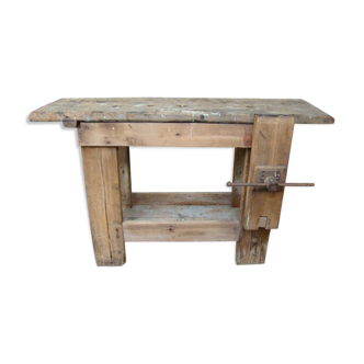 Carpenter old oak workbench
