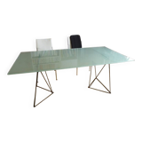 High table. 90s design.