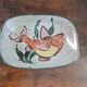 Plat Vallauris, années 60-70. Décor de poisson