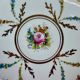 Plat ancien en porcelaine – décor floral doré – avec coffret