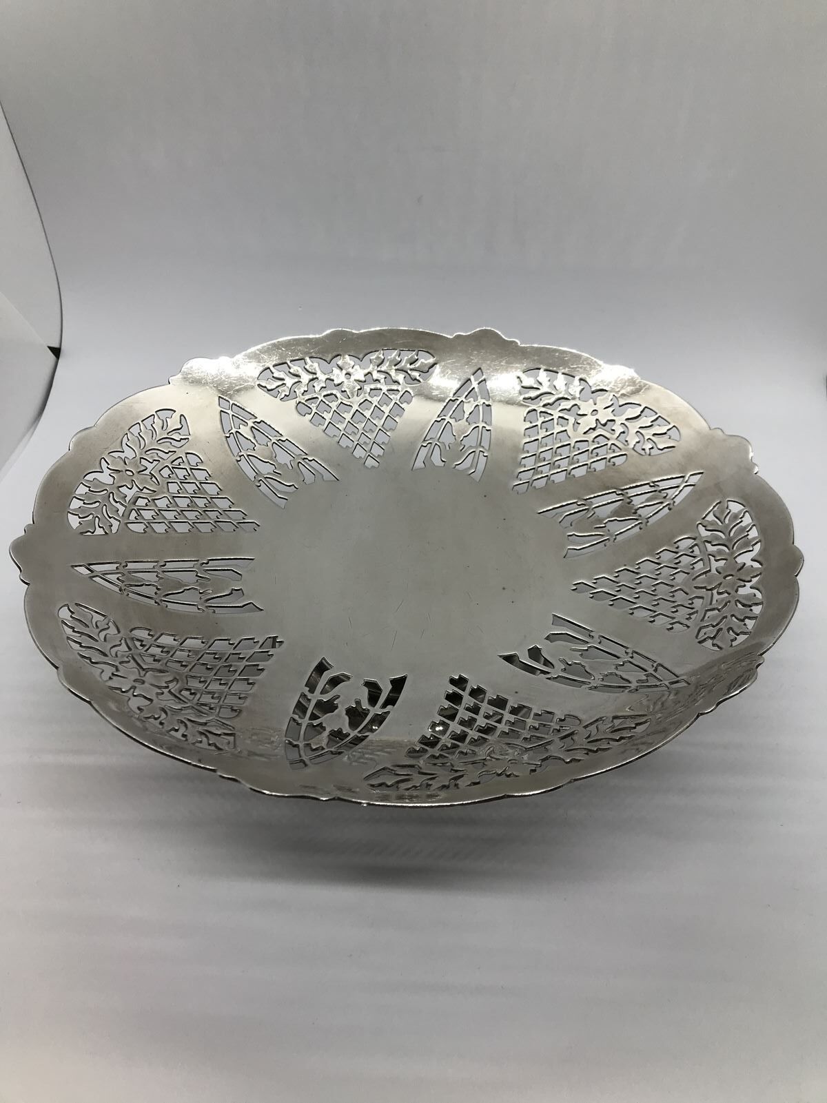 Silver metal fruit cup