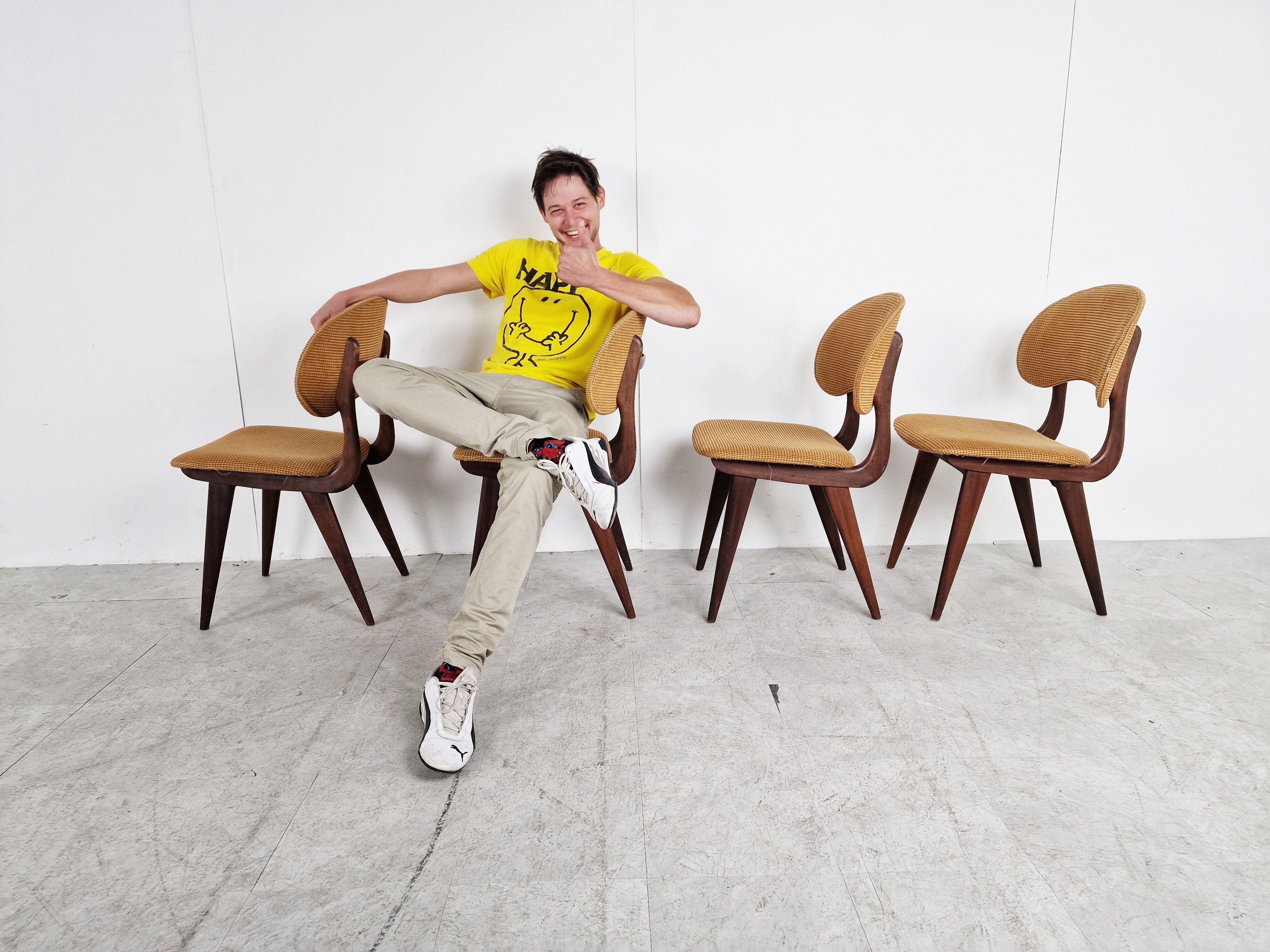 4 chaises de salle à manger, années 1960