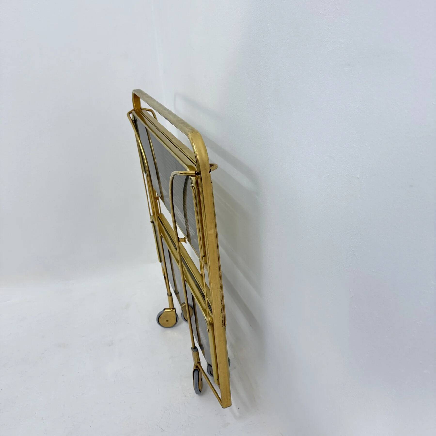 Mid-century modern folding bar cart in brass and ribbed acrylic glass, 1970s