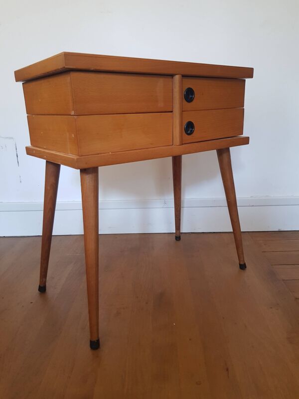 Table de chevet scandinave