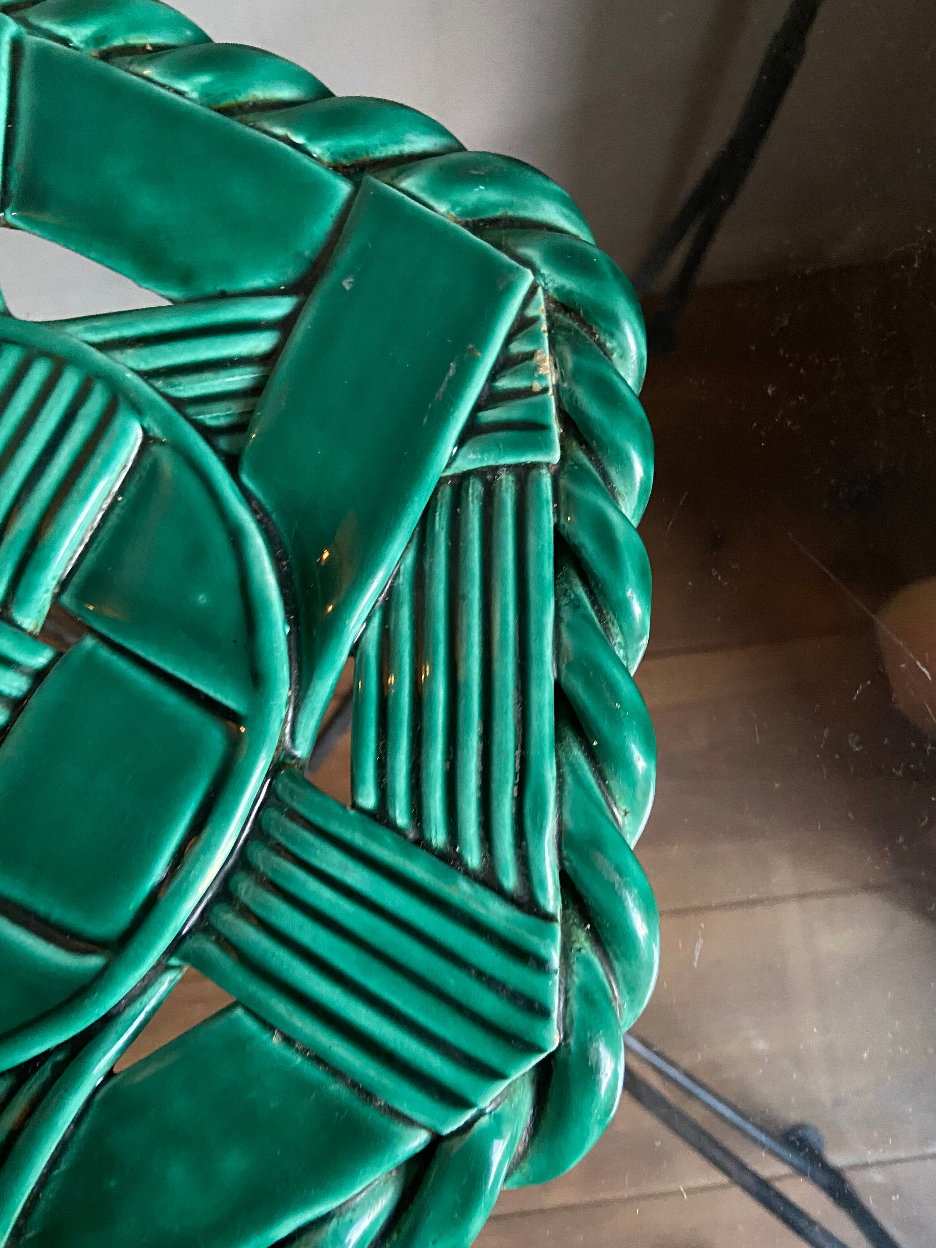 Vintage braided green ceramic trivia