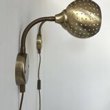 Paire d’appliques vintage orientable , laiton perforé, Suède 1960